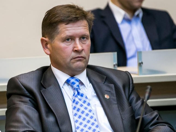 K. Nausėda