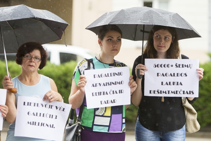 Pagalbinis apvaisinimas: be teisės į šiuolaikinį gydymą