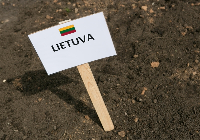 Žemės ūkio paskirties žemės parduodama mažiau