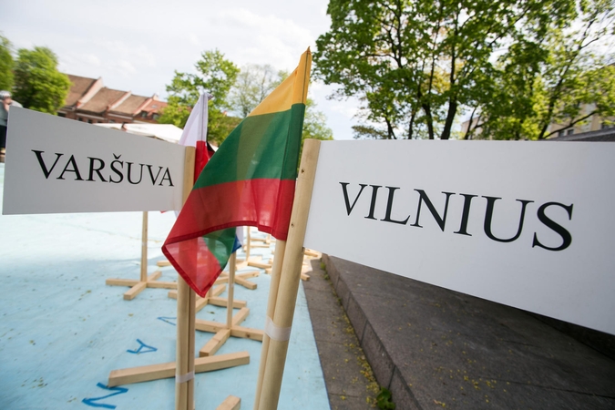 Lenkijos spaudoje – raginimai atsiprašyti lietuvių