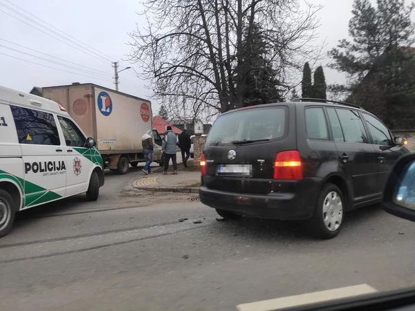 Nelaimingoje Vilijampolės sankryžoje – vėl avarija