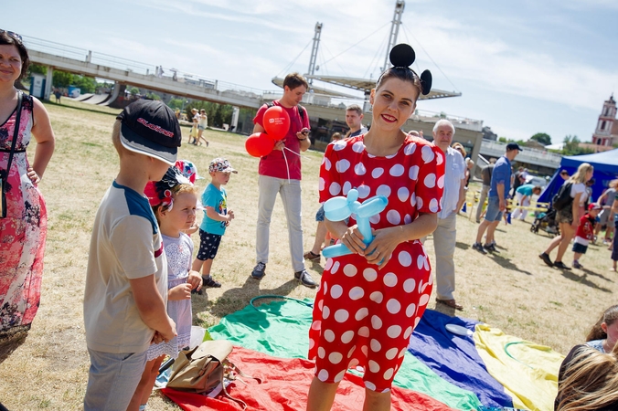 Prie Baltojo tilto vilniečiai šventė Tėvo dieną