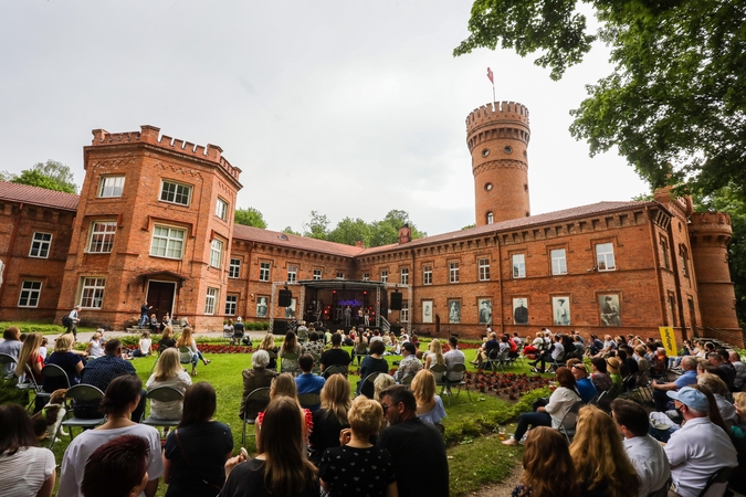 Vyriausybė leido organizuoti renginius didesniam skaičiui dalyvių