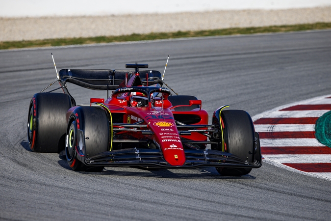 „Formulė 1“: Rusijoje dėl įsiveržimo į Ukrainą atšaukiamos „Grand Prix“ lenktynės