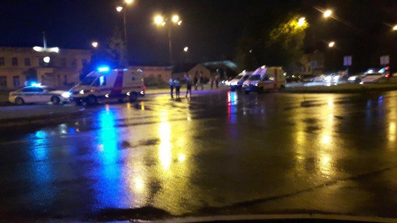 Šiauliuose BMW perėjoje partrenkė du žmones ir pabėgo