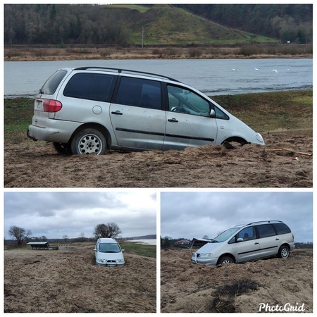 Internautams ties upių santaka įklimpęs automobilis priminė Dakarą