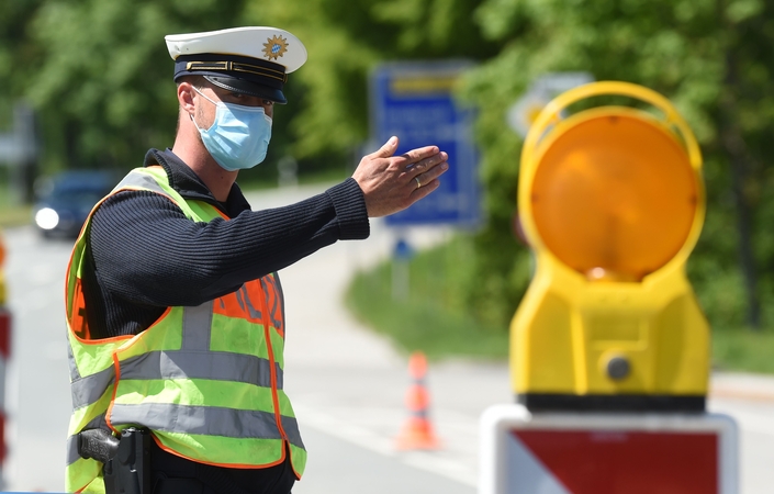 Vokietija sieks atšaukti patikras pasienyje