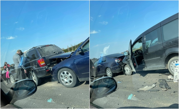 Girtas vairuotojas Plungės rajone rėžėsi į stovinčių mašinų eilę