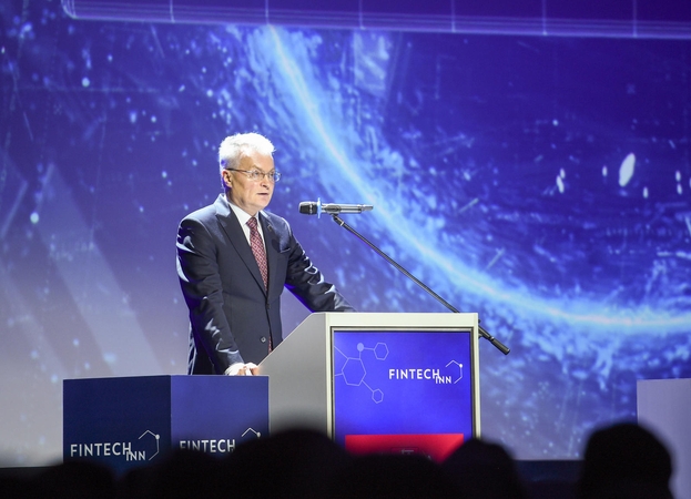 Šalies vadovas atidarė finansinių technologijų konferenciją