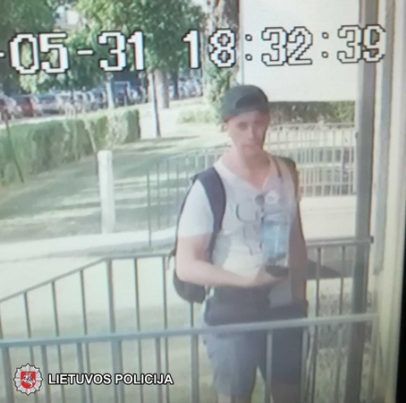 Gal atpažįstate sunkiu nusikaltimu įtariamą jaunuolį?