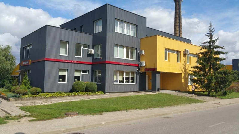 „Kauno energija“ kviečia teikti pasiūlymus dėl pastato Jurbarke
