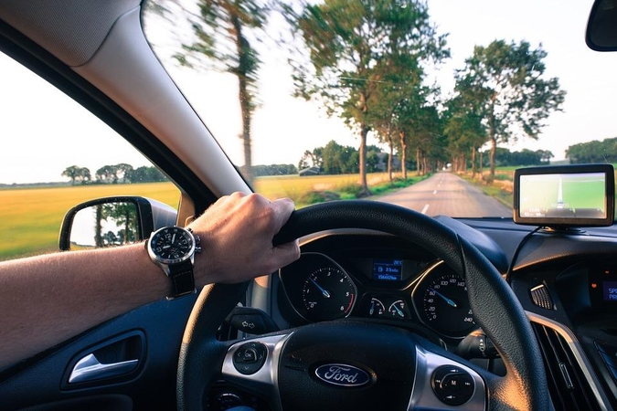 Kokį automobilį rinktis: benzininį, dyzelinį ar hibridinį?