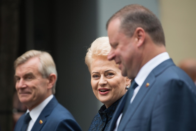 Kiek per metus išaugo šalies vadovų turtas?