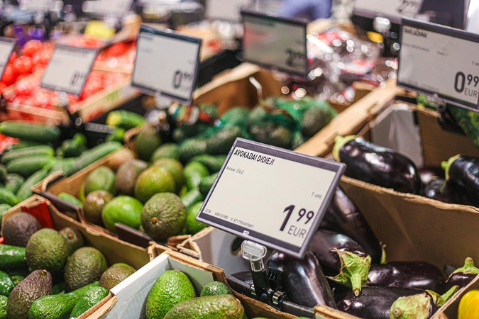 „Iki“ pristatė pirmąją parduotuvę, kurioje visos kainų etiketės skaitmenizuotos