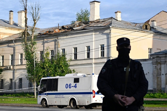 Rusija: Maskvoje buvo nuslopinti ir sudužo du ukrainiečių dronai
