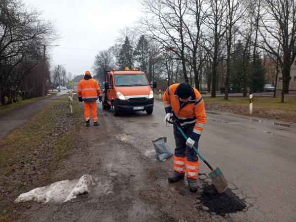 Remontuos: Doviluose centrinėje gatvėje jau kitais metais atsiras žiedinė sankryža.