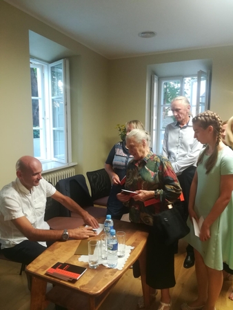 Muziejuje G. Labanauskas pristatė penkioliktąją knygą