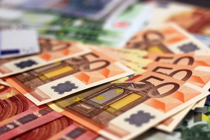 Lietuva tarptautinėse rinkose pasiskolino 550 mln. eurų