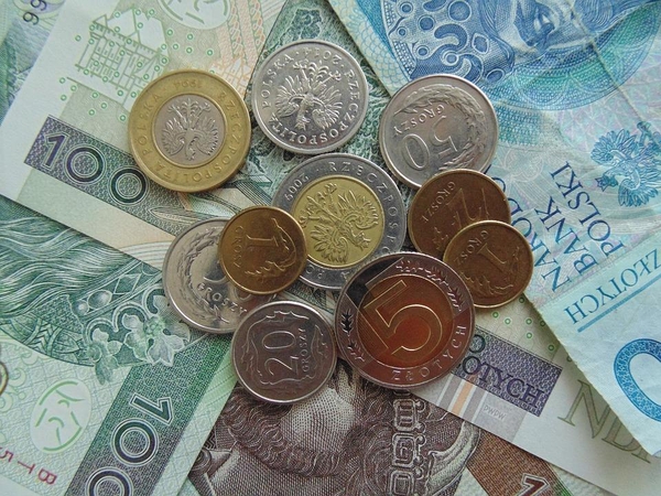 Lenkija žada neatsisakyti zloto