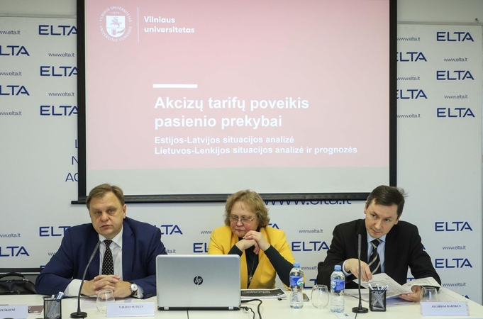 Tyrimas: dėl pakelto alkoholio akcizo Lietuva gali prarasti iki 54 mln. eurų