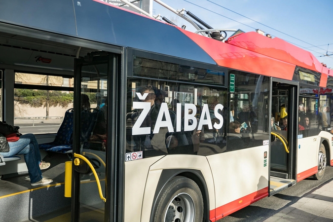 Vilniečiai naujiems autobusams ir troleibusams išrinko vardus