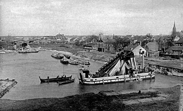 Rekonstrukcija: Žiemos uosto gilinimas apie 1930 m.
