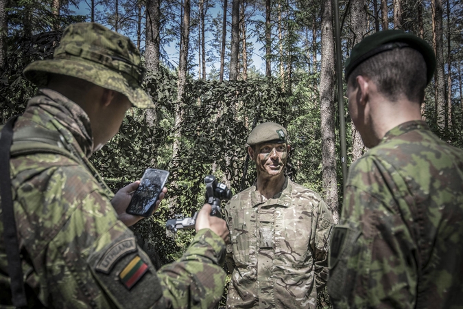 Į pratybas Lietuvoje atvyko Jungtinės Karalystės kariai