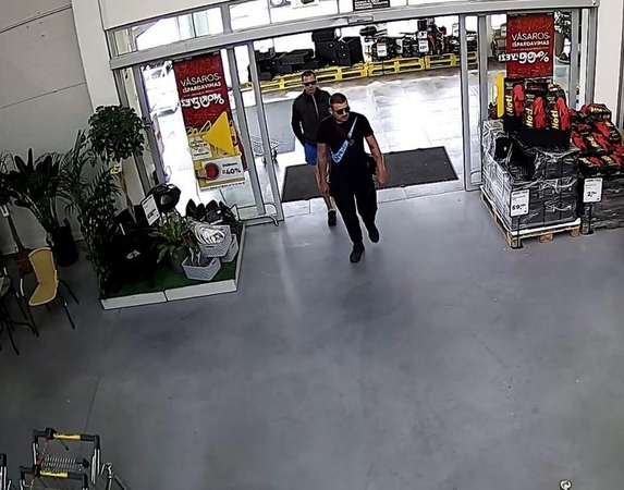 Kas iš prekybos centro pasisavino gręžtuvų rinkinius?