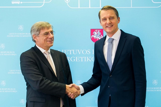 „Idex“ grupės prezidentas Tjeri Frankas de Preomonas ir Lietuvos energetikos ministras Žygimantas Vaičiūnas