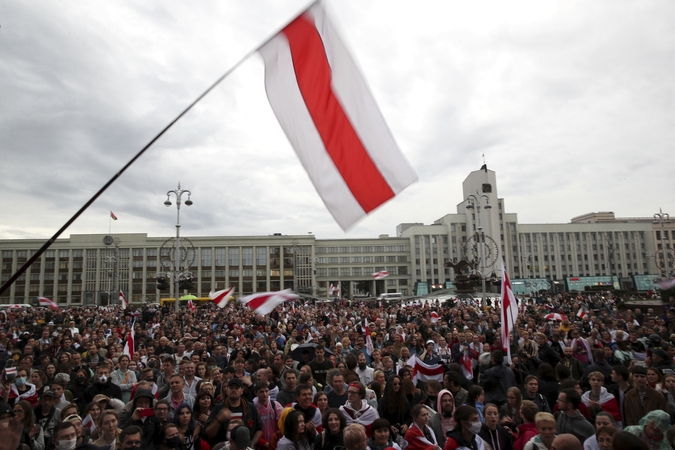 Vilniaus politikai ragina Minsko valdžią užtikrinti protestuotojų teises