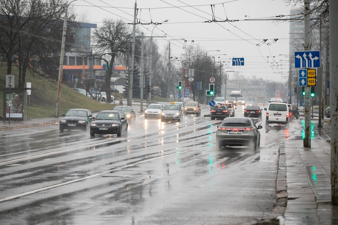 Sostinės Verkių gatvėje – laikini eismo pokyčiai 