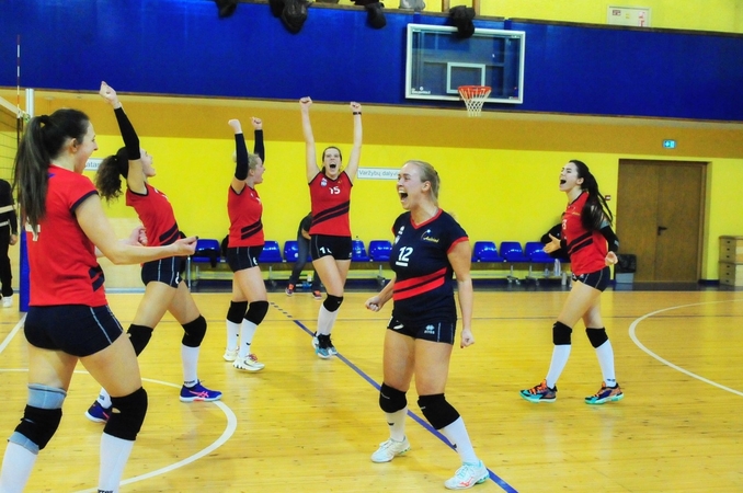 Abi Lietuvos moterų tinklinio komandos nepaliko vilčių Baltijos lygos lyderėms
