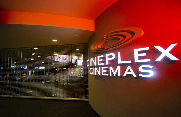 Suomijos kino teatrai dėl pandemijos siūlo privačius kino seansus