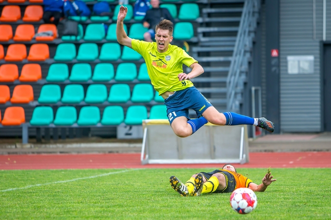 Lietuvos mažojo futbolo čempionatas: debiutantai įgauna pagreitį, o laikyti favoritais – stringa