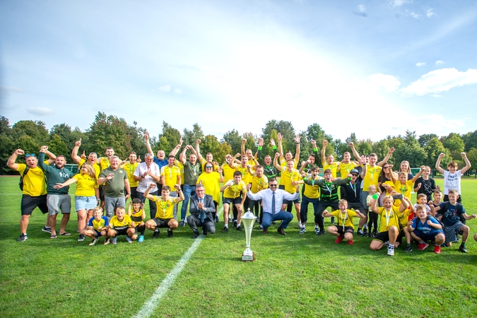 Naujieji Lietuvos mažojo futbolo čempionai – FSK „Radviliškis“