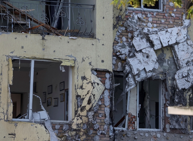 Okupantai ant Charkivo numetė tris valdomas aviacines bombas 