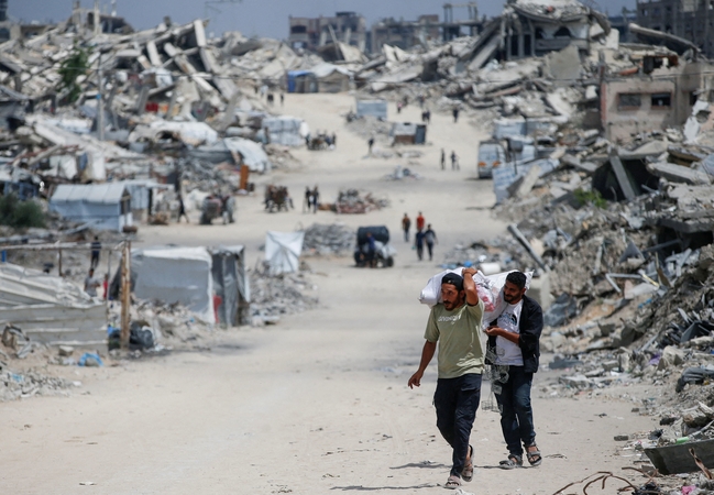 Palestiniečiai: per Izraelio atakas žuvo daugiau kaip 50 žmonių