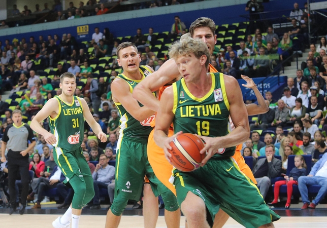 Lietuvos krepšininkai po dramatiškos kovos iškovojo kelialapį į pasaulio čempionatą