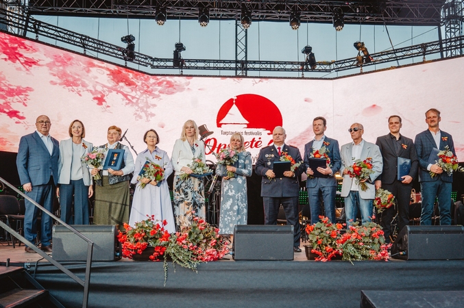 Valstybės dienos minėjime apdovanoti nusipelnę kauniečiai