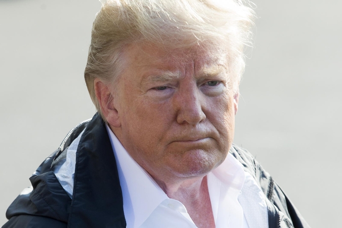 D. Trumpas vėl užsipuolė JAV generalinį prokurorą J. Sessionsą