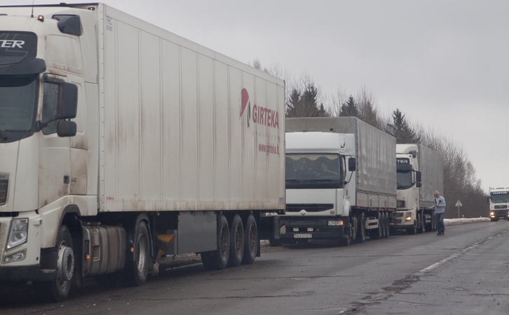 Lietuvos vežėjai nepatenkinti Lenkijos griežtinama patikra