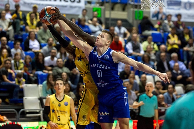 „Neptūno“ krepšininkai Čempionų lygoje nusileido čempionams