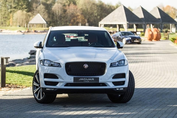 „Jaguar F-PACE" nuskynė „Pasaulio metų automobilio" titulą