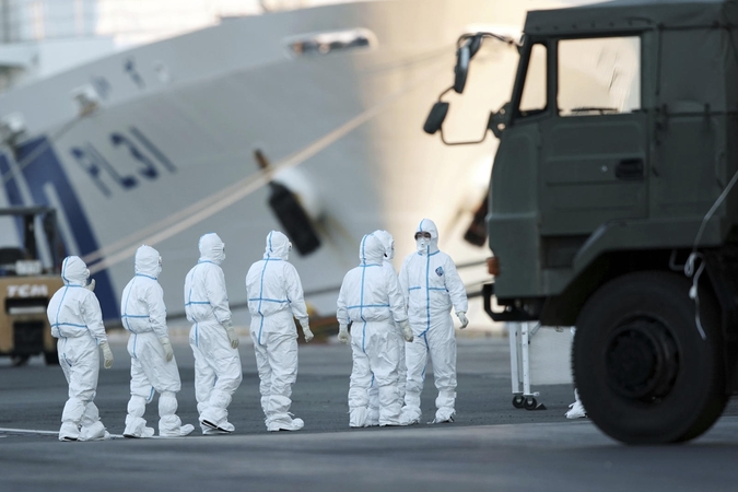 Japonija: kruiziniame laive iš viso nustatyti 135 užsikrėtimo koronavirusu atvejai