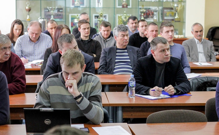 Artėjant 2015-ųjų sezonui A lygos klubai susipažino su naujovėmis 