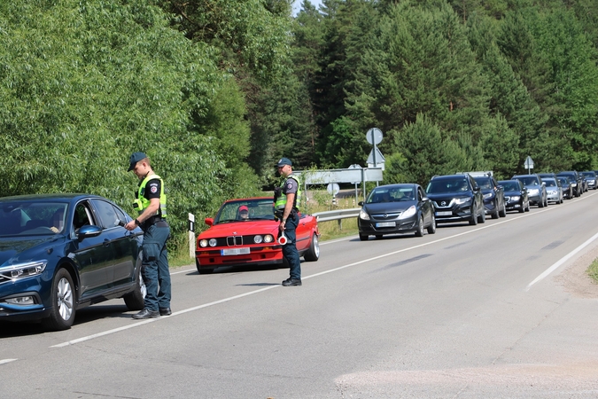 Joninių savaitgalį – neblaivūs automobilių ir dviračių vairuotojai 