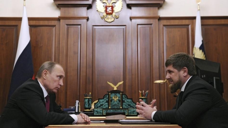 Vladimiras Putinas ir Ramzanas Kadyrovas