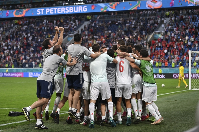 Baudinių seriją prieš Šveicariją laimėjusi Ispanija pateko į pusfinalį