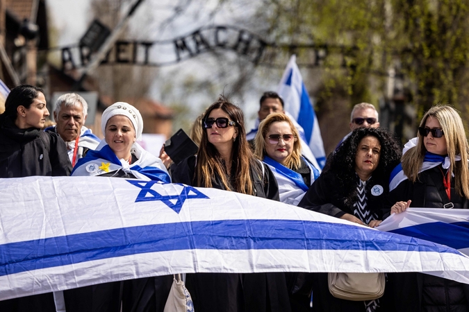 Lenkija Izraelio pareigūnams suteiks galimybę laisvai atvykti į minėjimą Aušvice