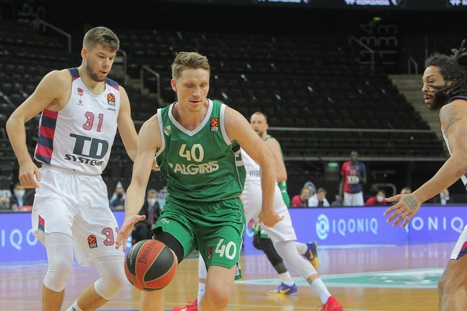 „Žalgiris“ nesunkiai susidorojo su „Baskonia“